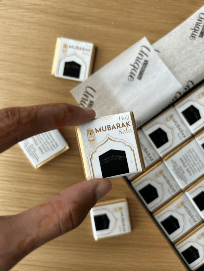 Hajj and Umrah Mubarak Box 2 - Image 4